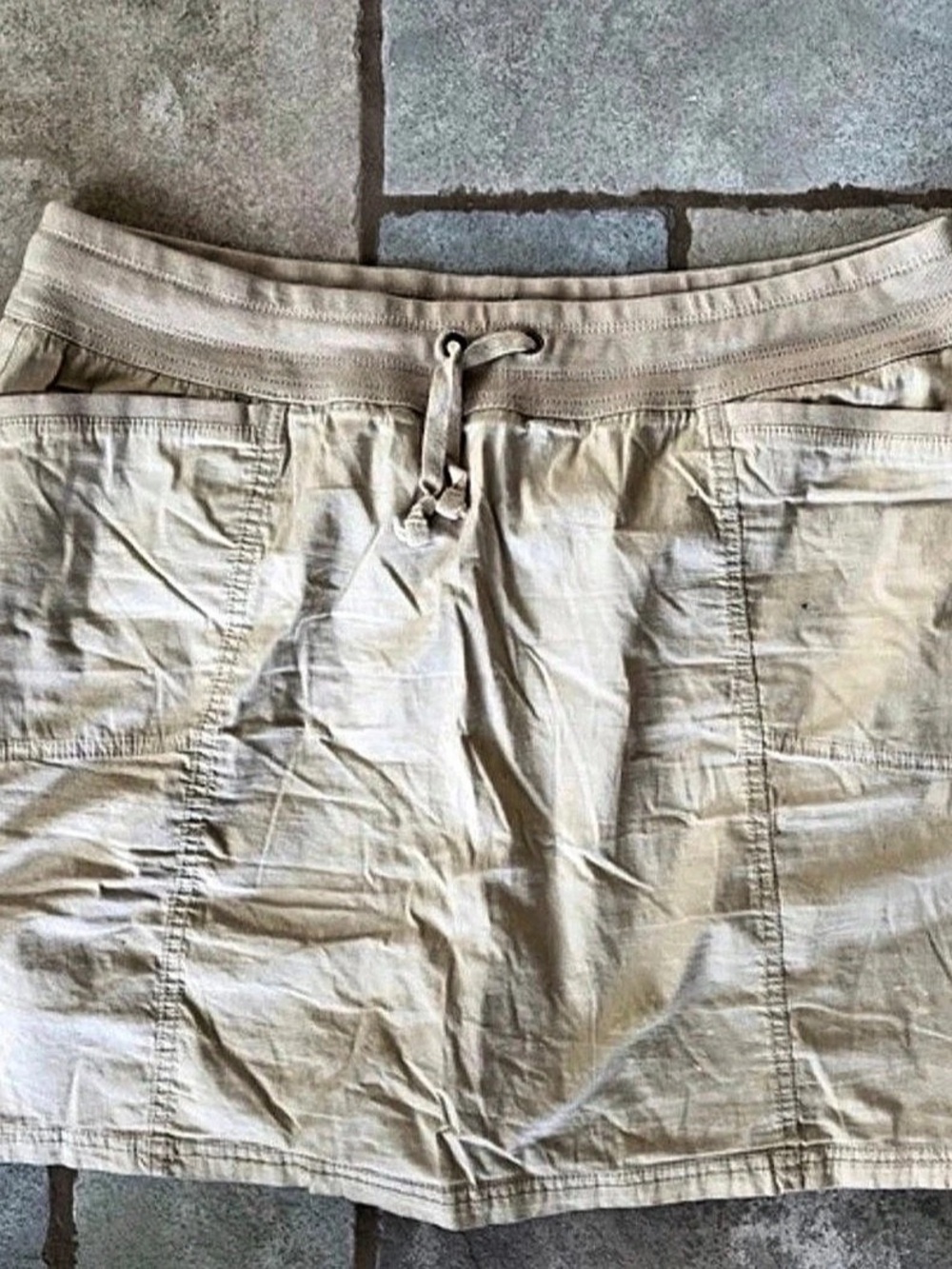 Croft & Barrow Beige  skort Like New